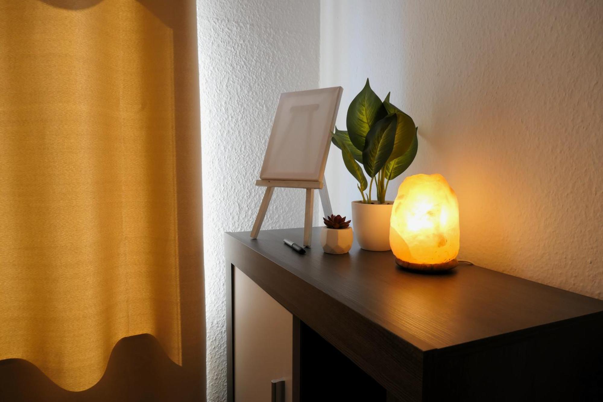 Schoelerberg Apartment Mit Tiefgaragenparkplatz Und Kingsize-Bett Osnabruck Bagian luar foto